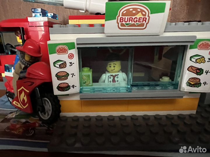 Lego City Fire 60214 Пожар в бургер-кафе