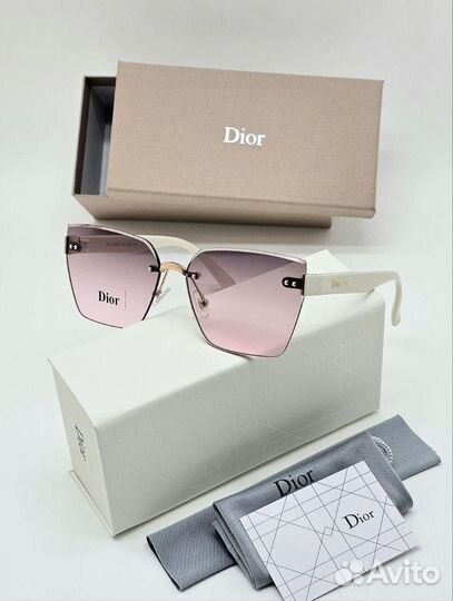 Солнцезащитные очки Dior