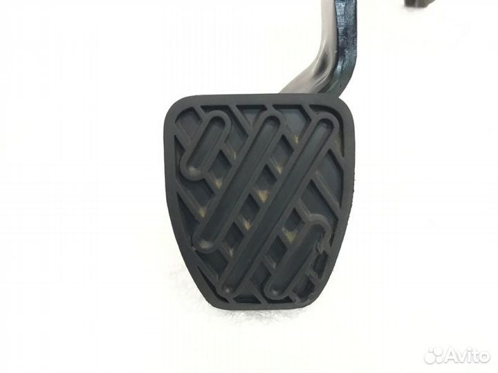 Педаль тормоза Nissan Qashqai 1.6 2009