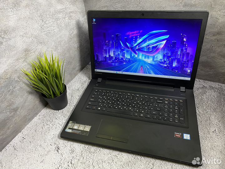 Большой игровой ноутбук Lenovo 17,3/SSD