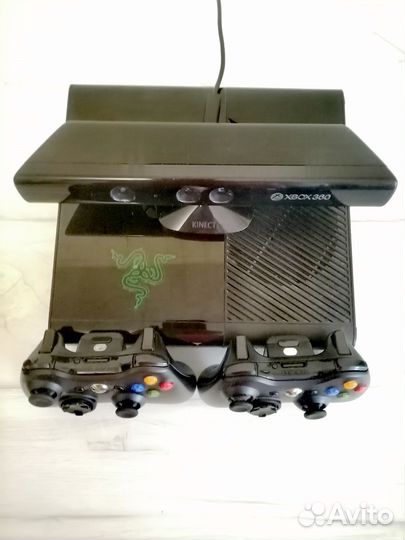 X BOX 360E:500GB, 2-Геймпада+Kinect сенсор+6игр