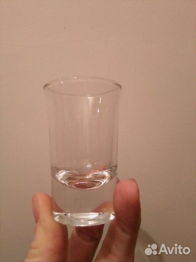 Стопка рюмки много