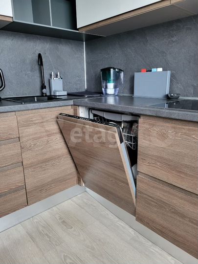 2-к. квартира, 68 м², 9/9 эт.