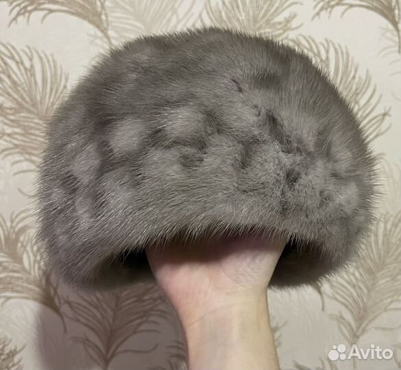 Берет женский норковый