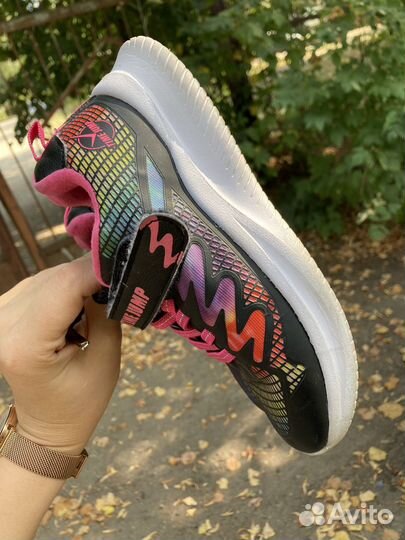 Кроссовки на девочку 31