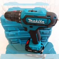 Шуруповерт Makita 18В с набором