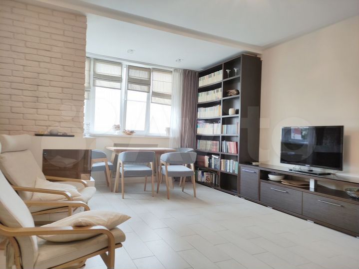 2-к. квартира, 84 м², 6/9 эт.