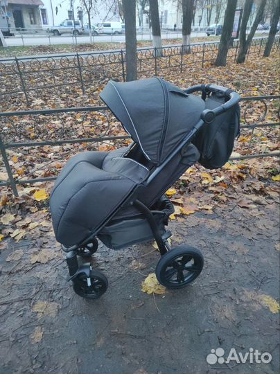 Прогулочная коляска внесезонная