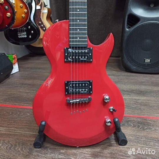 Электрогитара Clevan + аксессуары