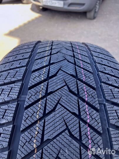 Sonix WinterXPro 999 295/40 R21 147U