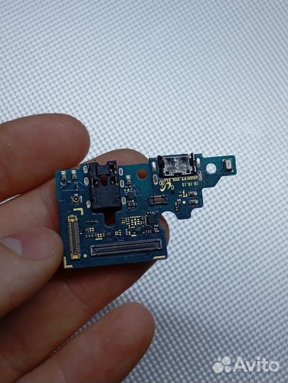 Samsung Galaxy A51. Нижняя плата зарядки. Ориг