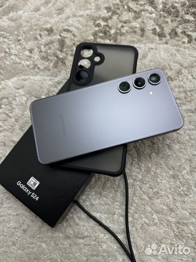 Samsung Galaxy S24, 8/128 ГБ