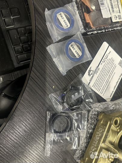 S1000RR K64 супорт колодки