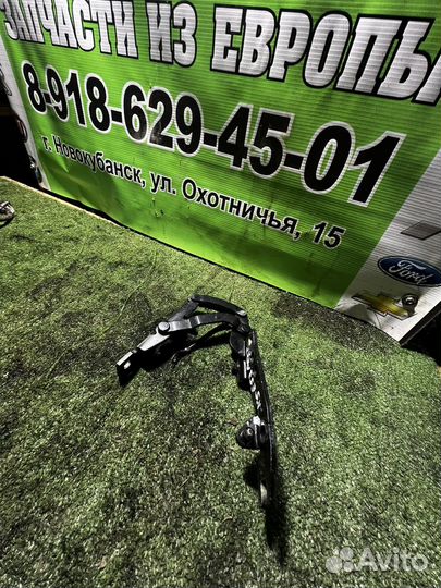 Петля капота левая BMW X5 E53 рестайлинг 4.4