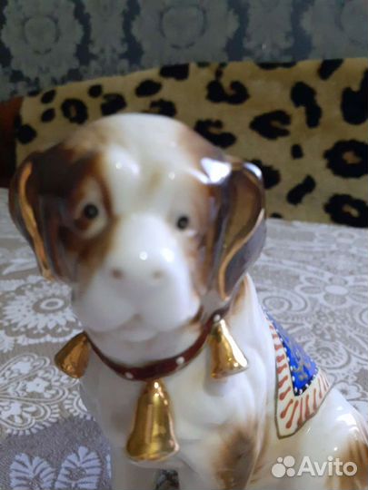 Фарфоровая статуэтка