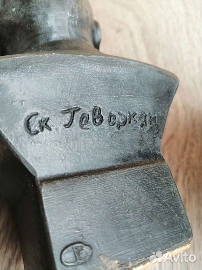 Статуэтки фарфоровые бюсты Ленин лфз СССР