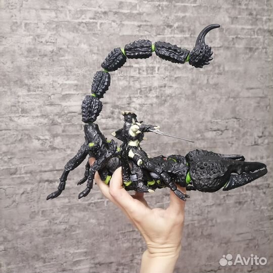 Скорпион боевой Schleich