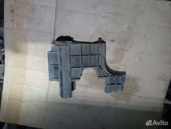 Кожух защитный моторного отсека Toyota lexus