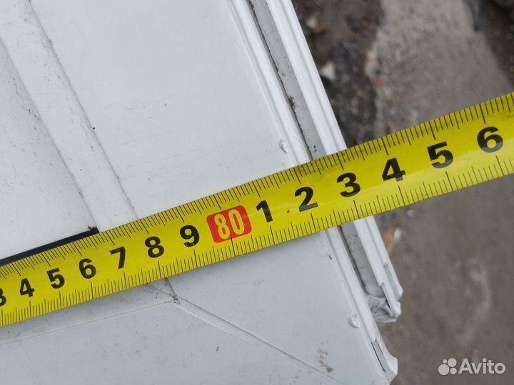 Дверь для зимнего холодильник