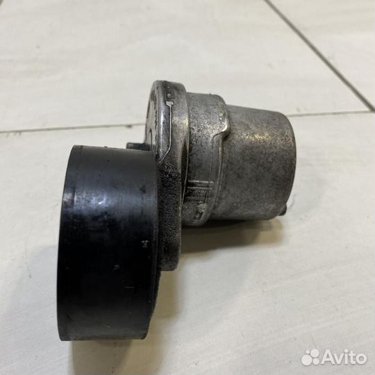 Ролик-натяжитель ремня грм Infiniti Q50 V37