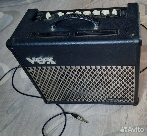 Ламповый комбоусилитель vox