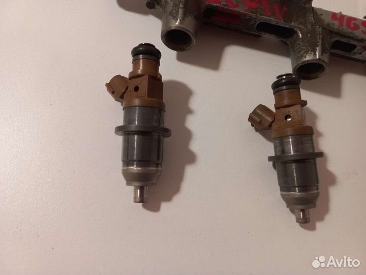 Топливная рампа 4G94 4G93 / Форсунки