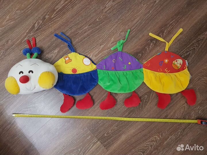 Вешалка на детскую кроватку