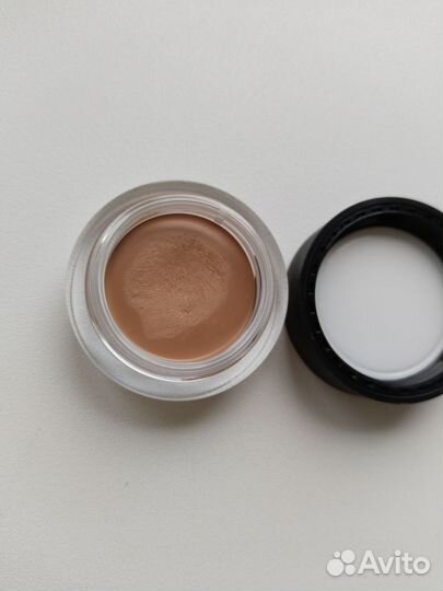 Матовый консилер nars