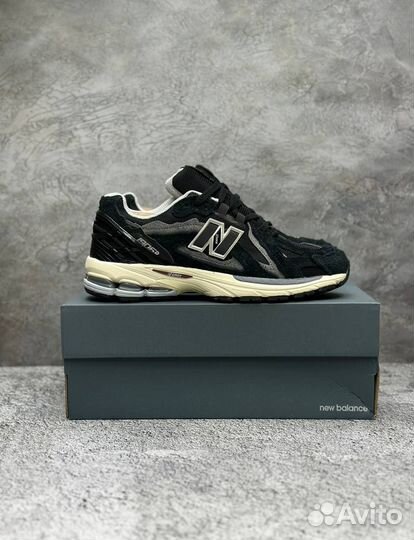 Новинка New Balance 1906d