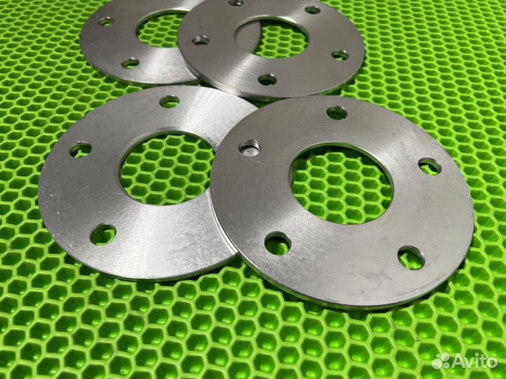 Проставки 5 мм. 5х114,3 67,1 Mazda Hyundai 4 шт