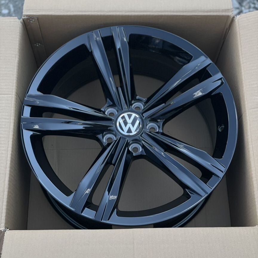 Литые диски Volkswagen 8×R18 5×112