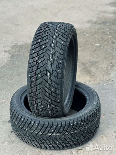 Zmax Winternova Stud II 215/55 R18 89U