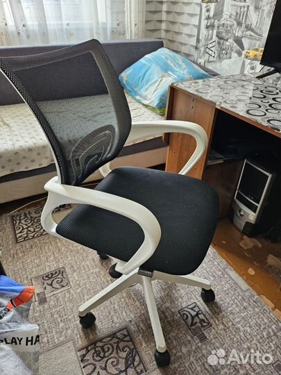 Компьютерное кресло