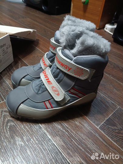 Лыжные ботинки spine