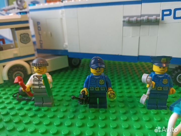 Lego city 60044 полный набор в хорошем состоянии