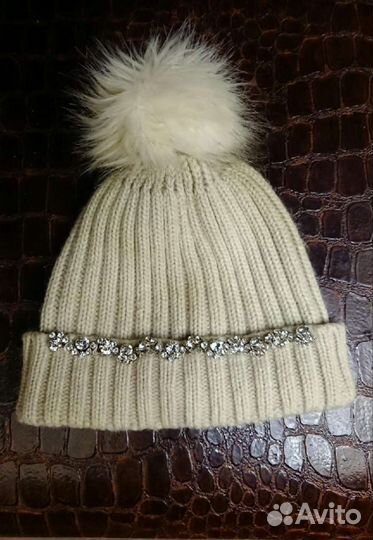 Шапка для девочки новая