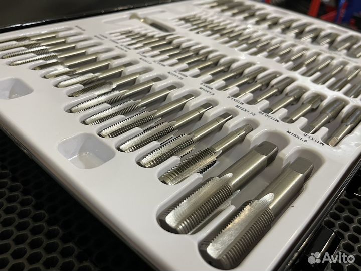 Набор метчиков и плашек 110 предметов(метрические)