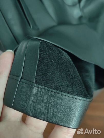 Шорты из искусственной кожи