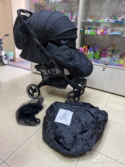 Прогулочная коляска Dearest чемоданчик