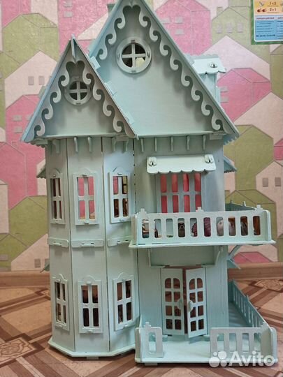Домик кукольный