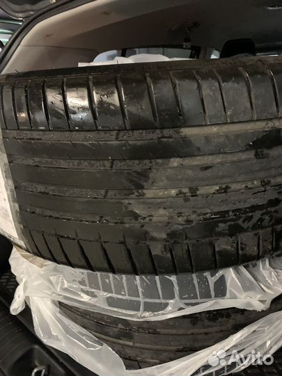 Michelin Pilot Sport 4 SUV 285/45 R21 Y