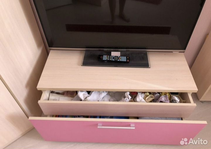 Тумба под телевизор