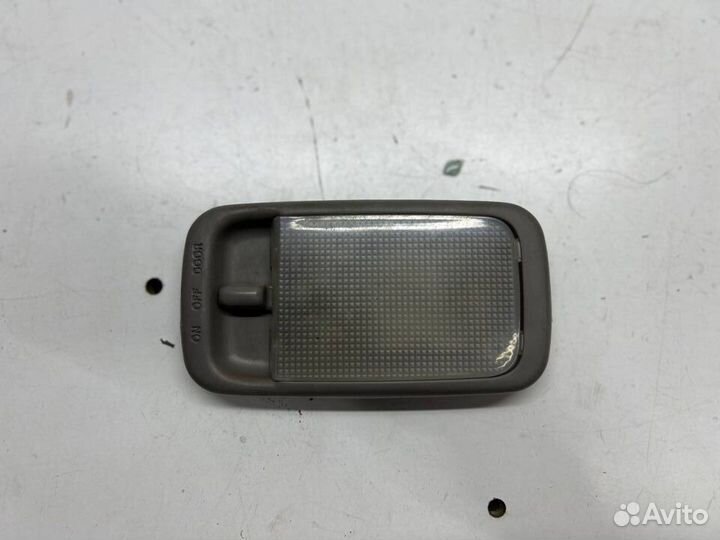 Плафон салонный Toyota Corolla E110