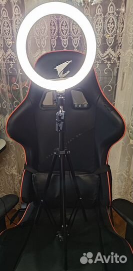 Кольцевая лампа KissFashion 26см