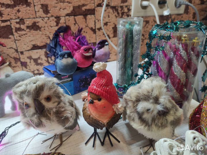 Новогодние игрушки и декор