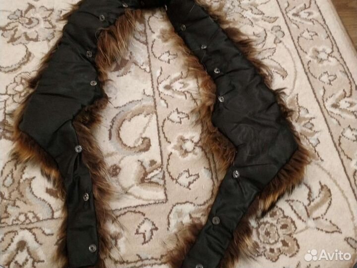 Меховой воротник енота