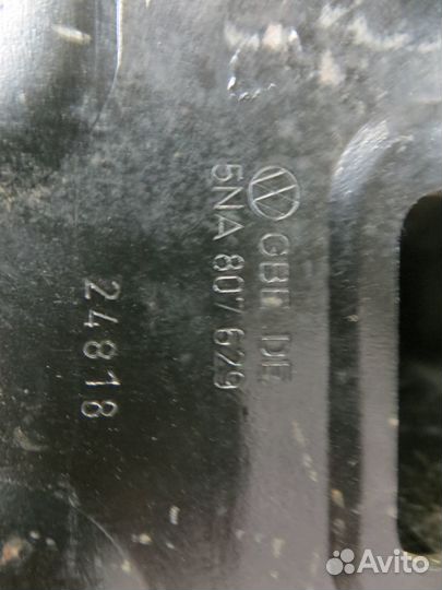 Усилитель заднего бампера VW Tiguan 2