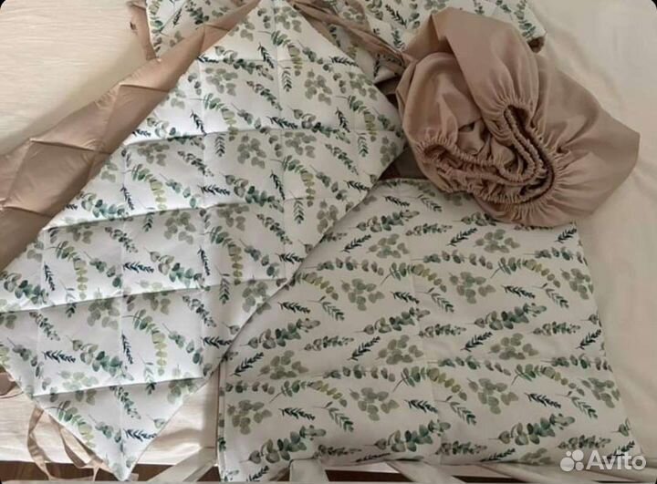 Бортики в детскую кроватку, комплект