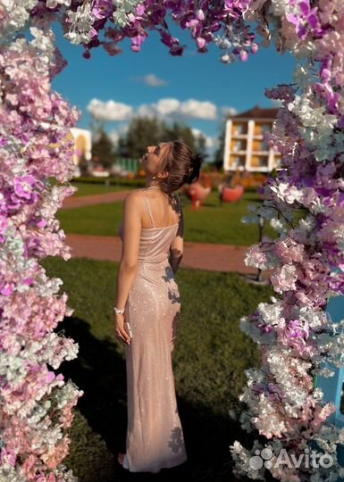 Вечернее платье