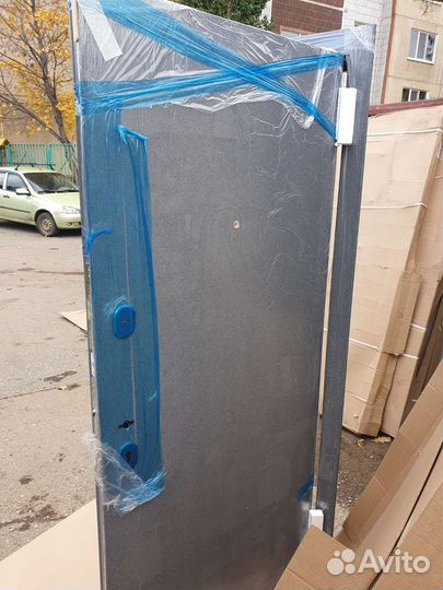 Входная дверь